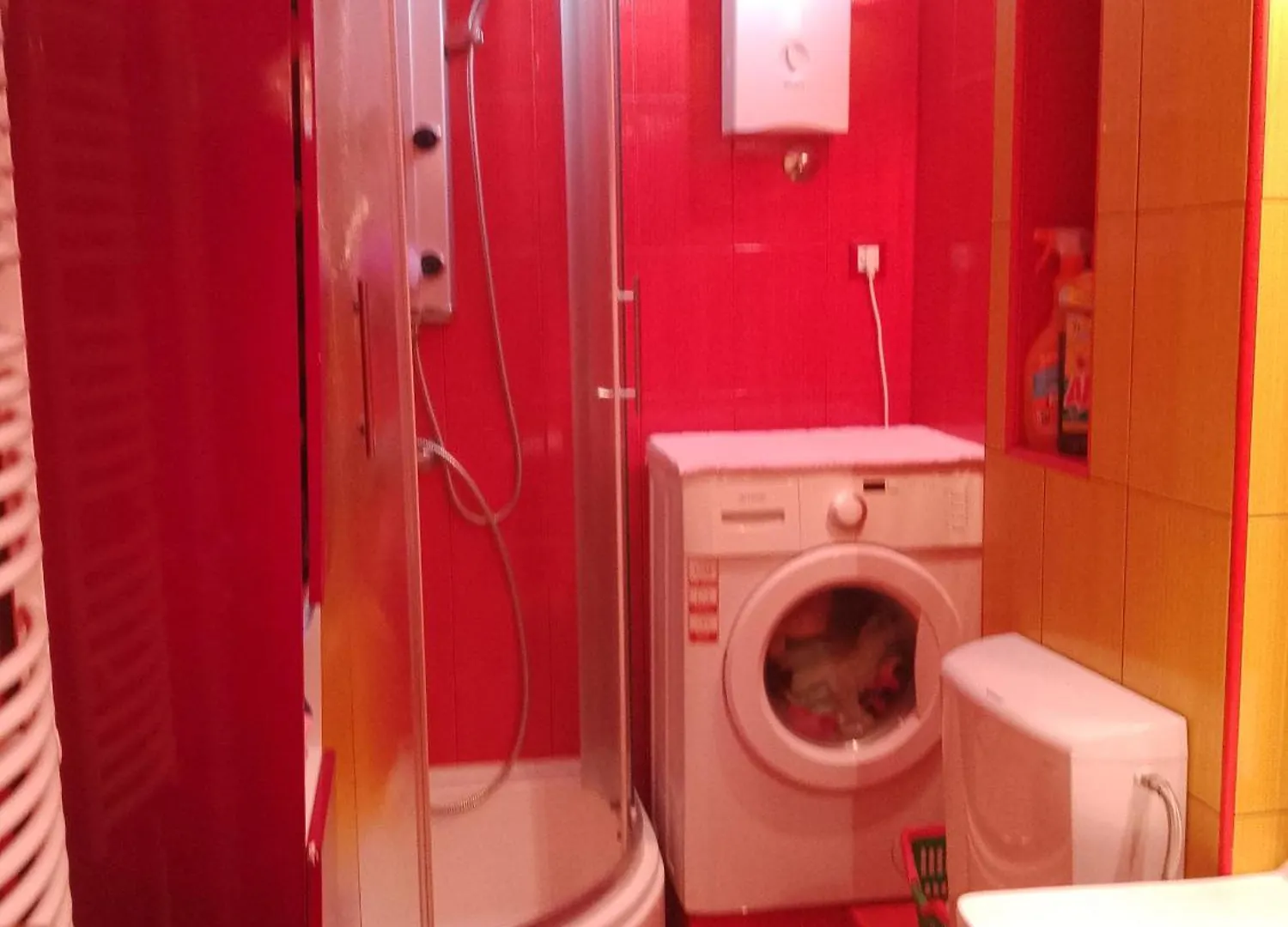 Pinky City Life Split Apartment